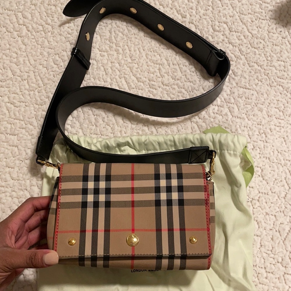 Burberry Hackberry Vintage Check Crossbody